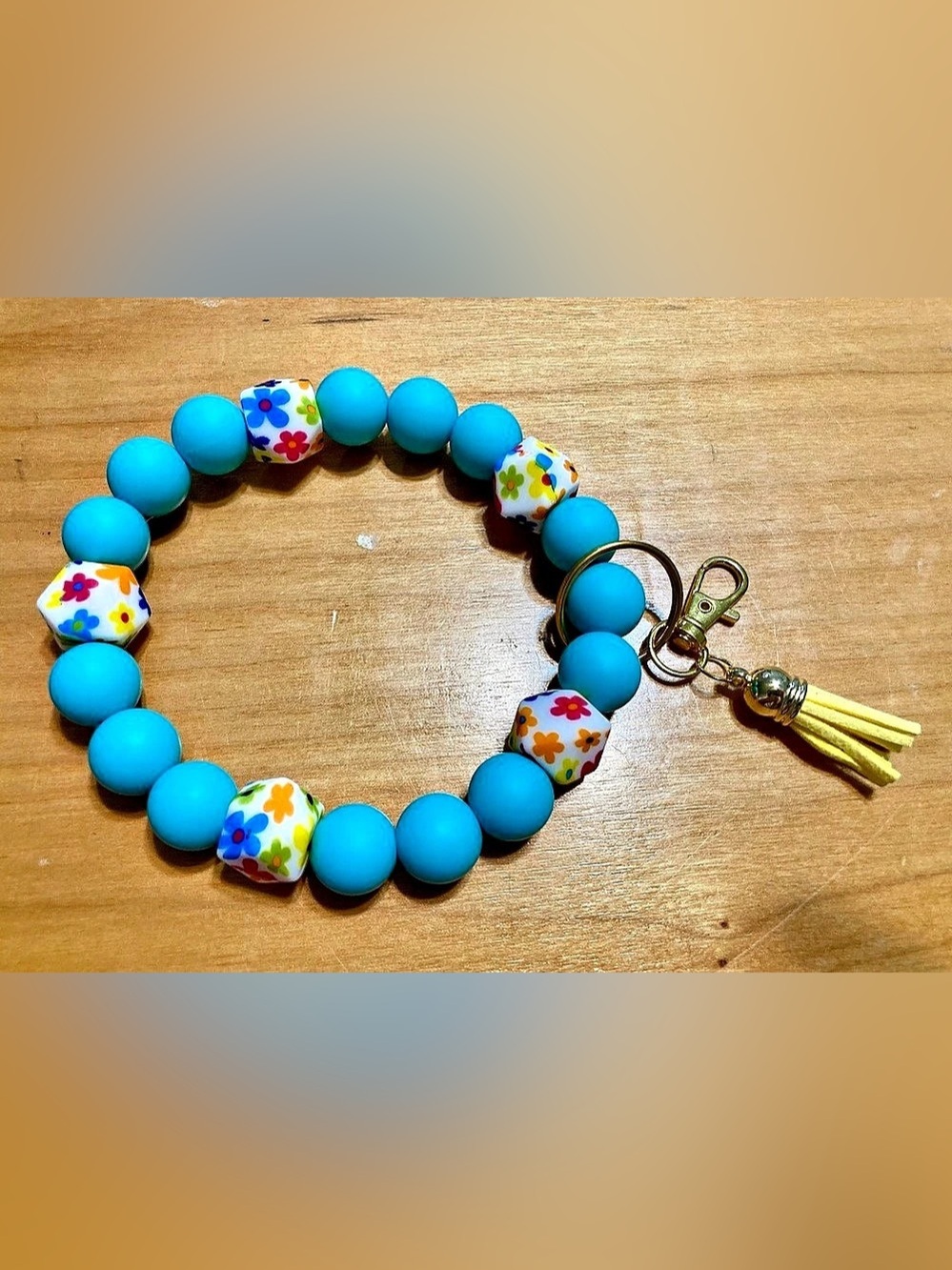 Silicone wristlet keychain